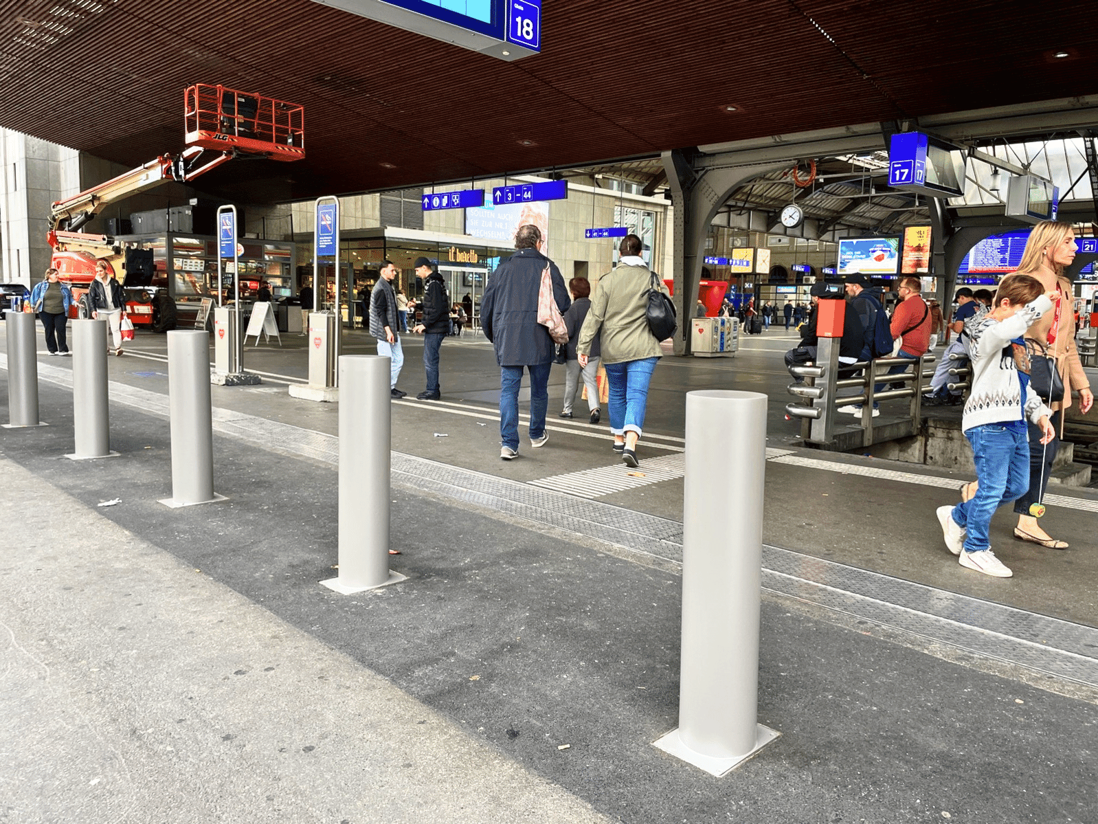 Sicherheitspoller für Hauptbahnhof Zürich – Consel Group AG