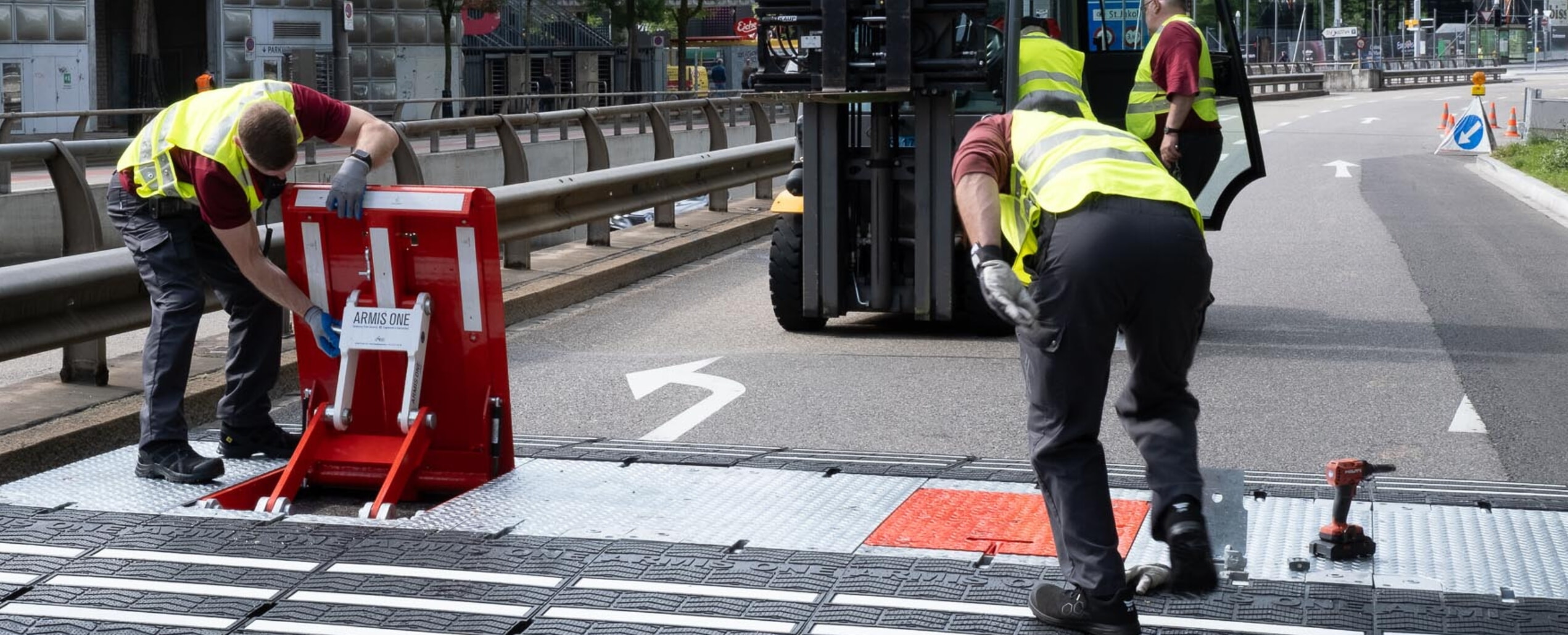 Montageleiter Zufahrtsschutz Mobiblox