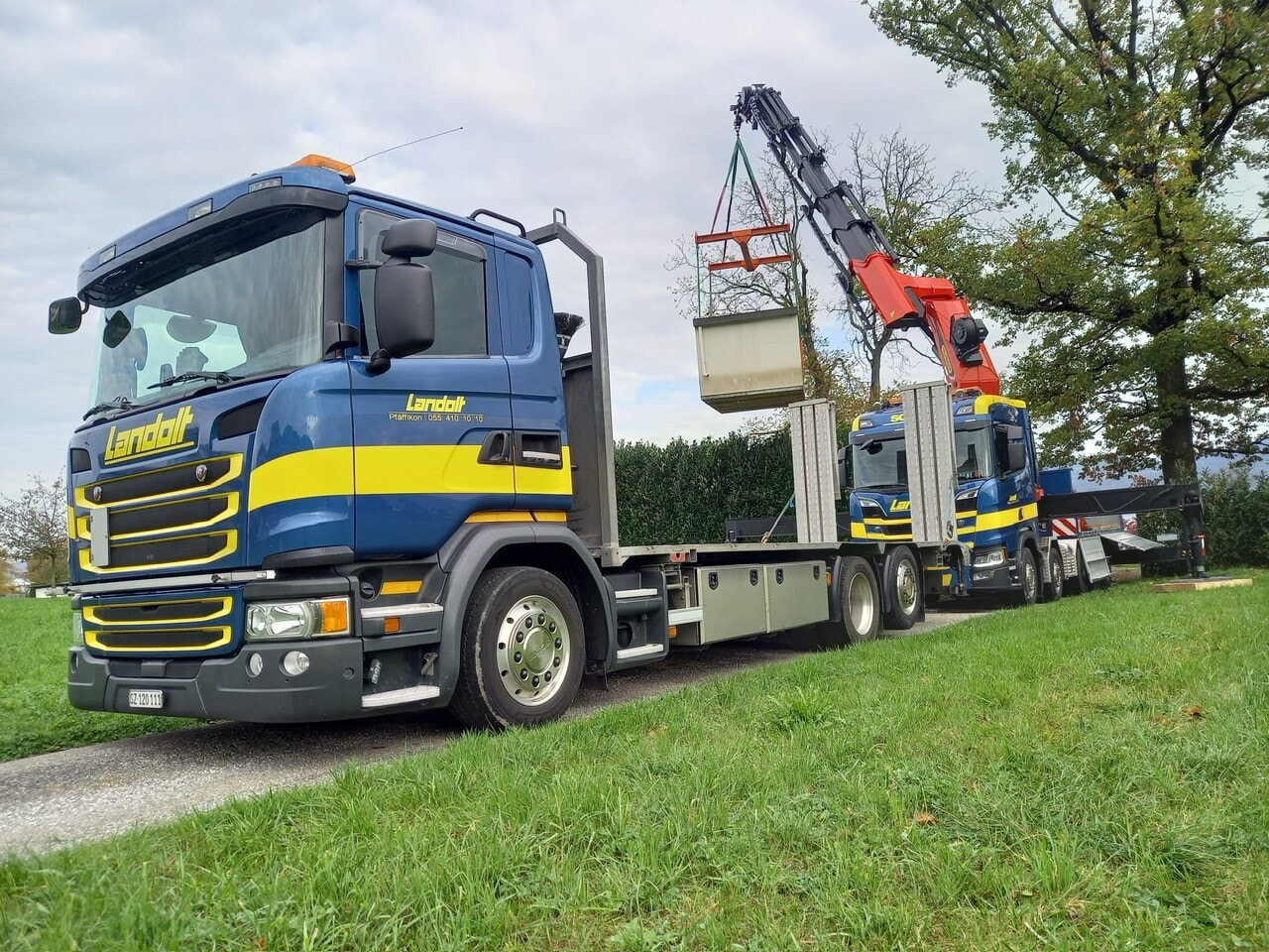 LKW Kranwagen Am Arbeiten