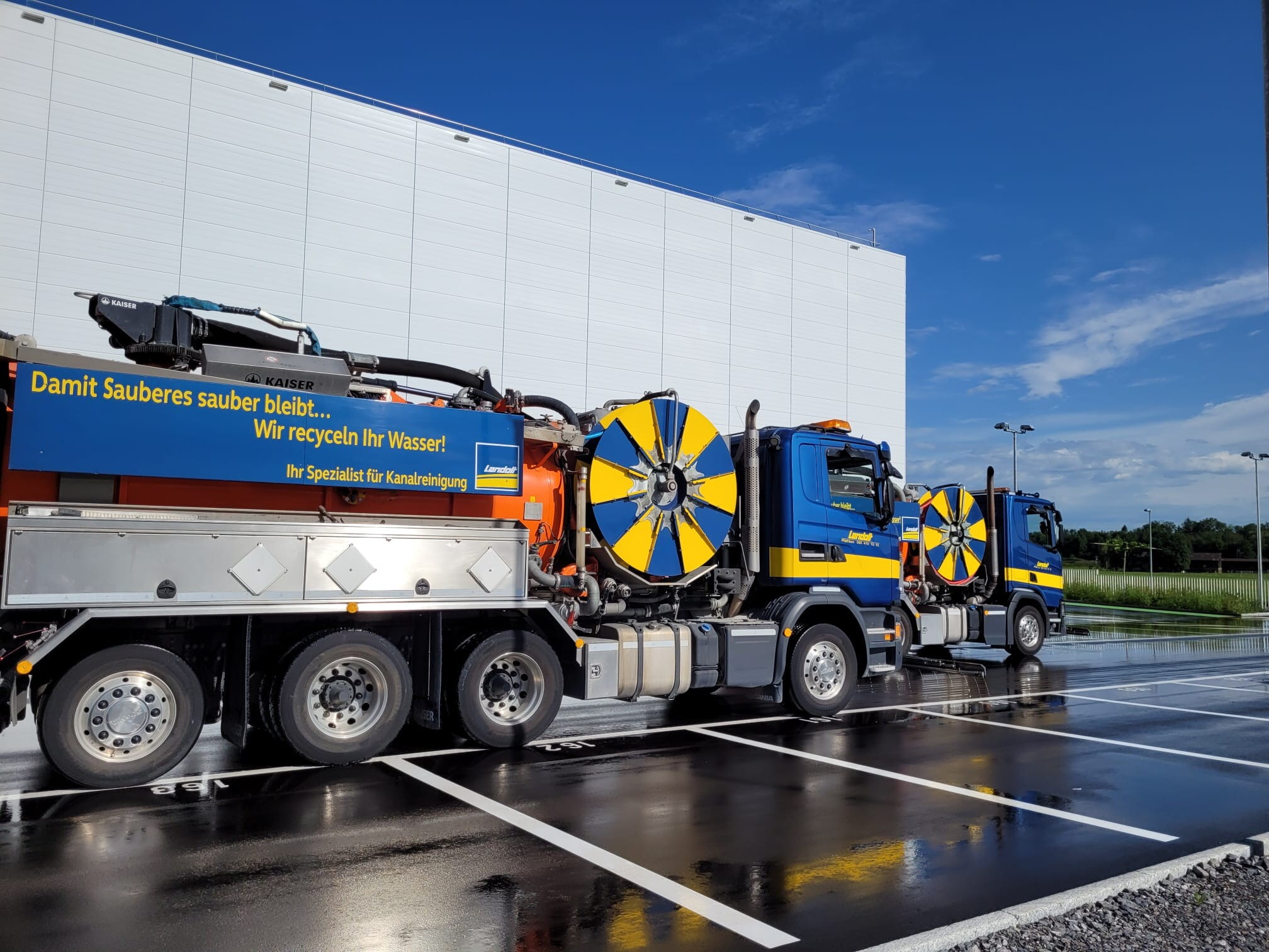 Spül Saugwagen