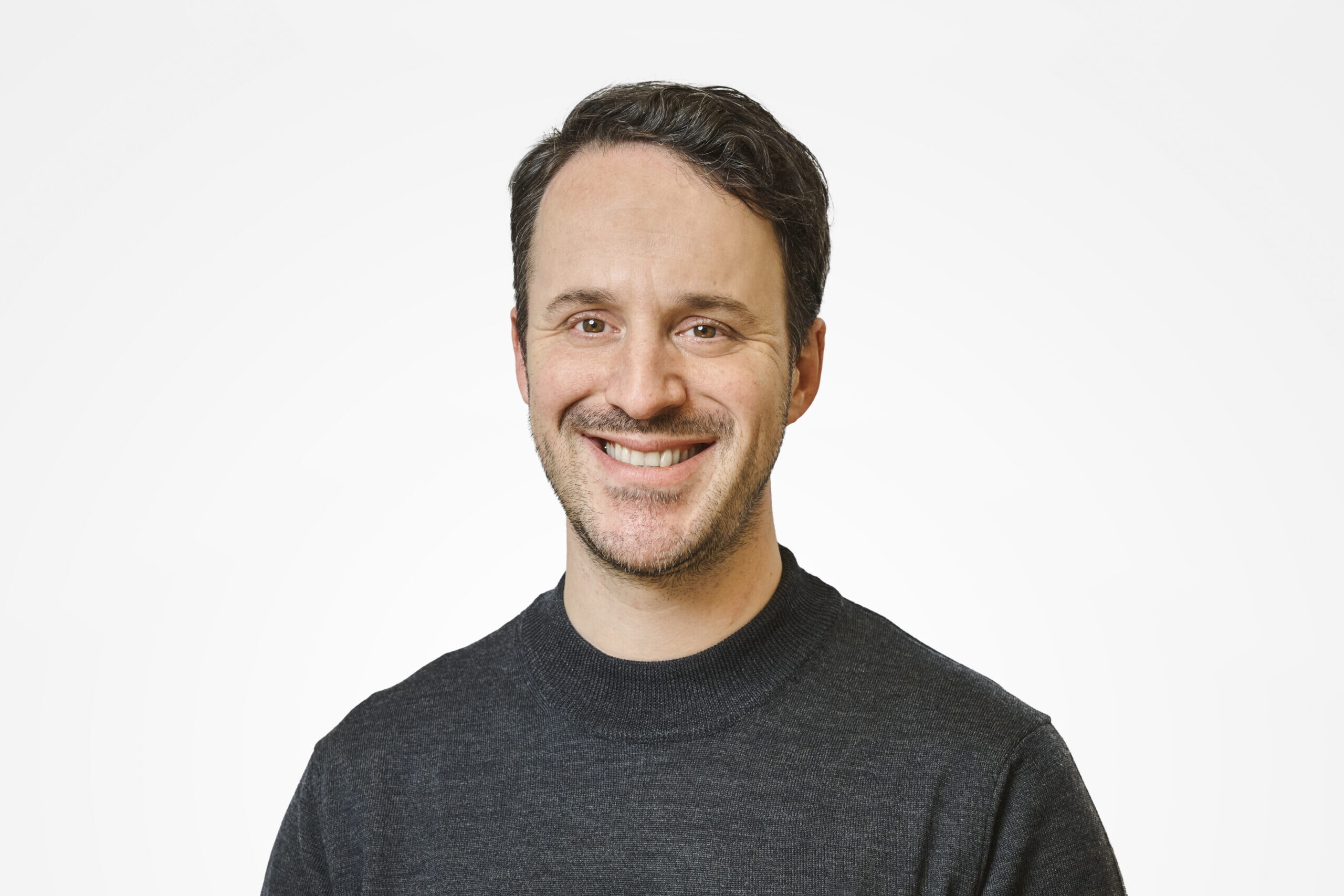 ©HATT SGG Team Scherrer 1350 Grau Low