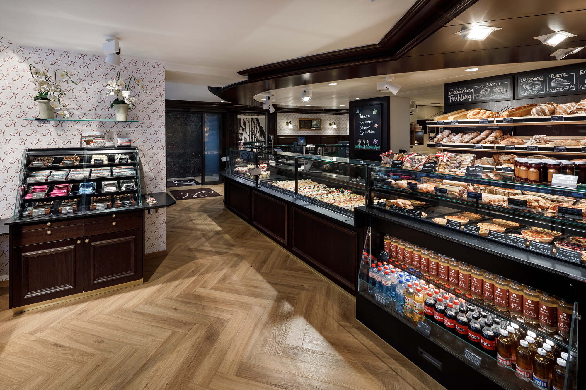 Storeconcept_AG_Kaffeehalle_Solothurn_Jeronimo_Vilaplana_Photography_03