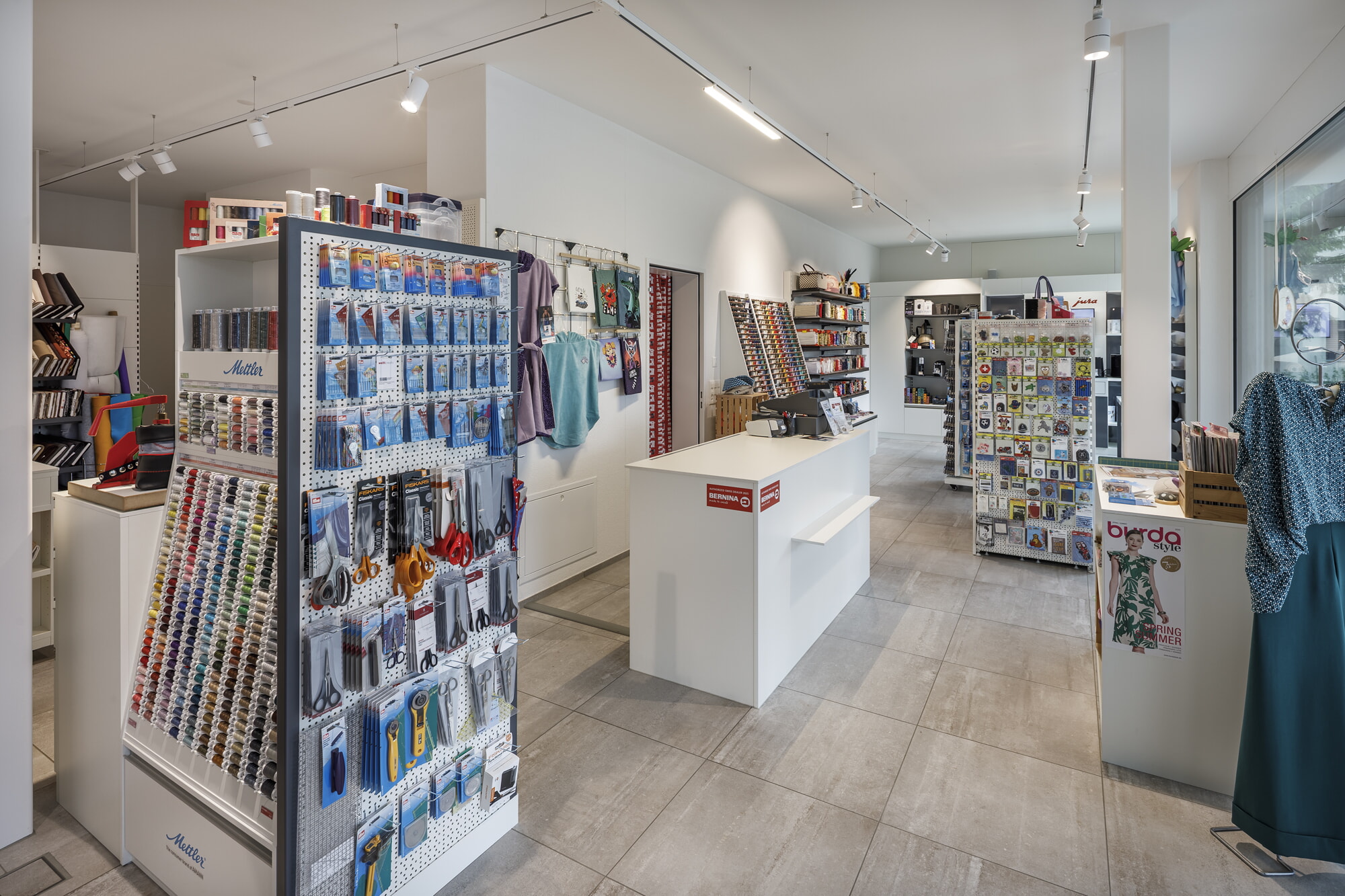 Storeconcept_AG_Bernina_Shop_Muri_Jeronimo_Vilaplana_Photography_02