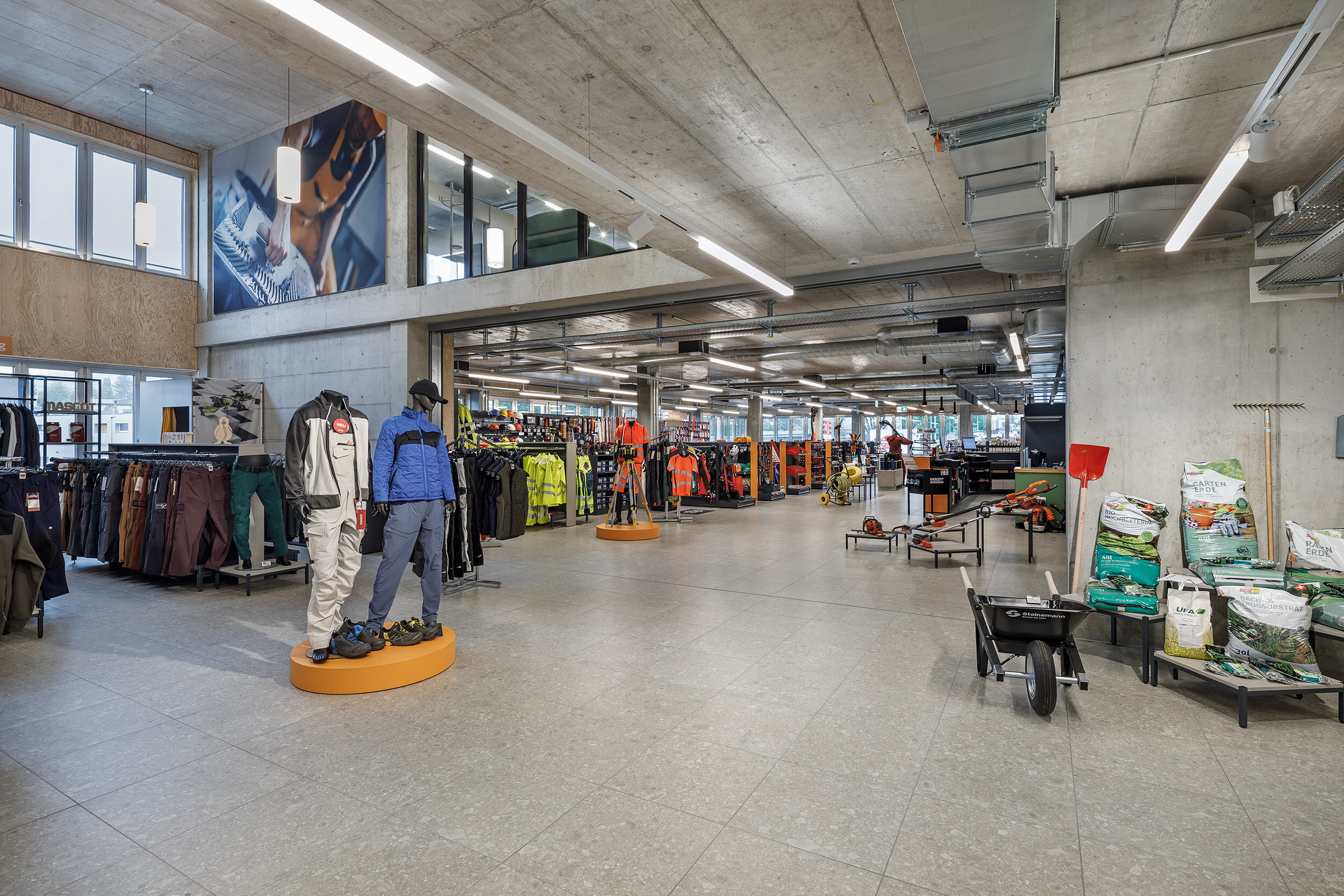 Storeconcept AG Hug Baustoffe Elsau Jeronimo Vilaplana Photography 04